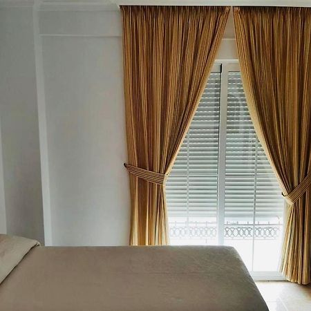 Apartamentos Balcon De Carabeo Nerja Luaran gambar